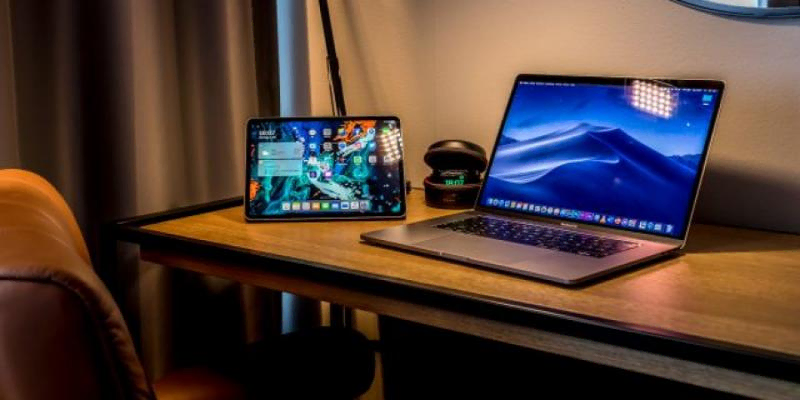 iPad станет больше похож на MacBook, а на iPhone появятся виджеты для экрана блокировки. iPad станет больше похож на MacBook, а на iPhone появятся виджеты для экрана блокировки.